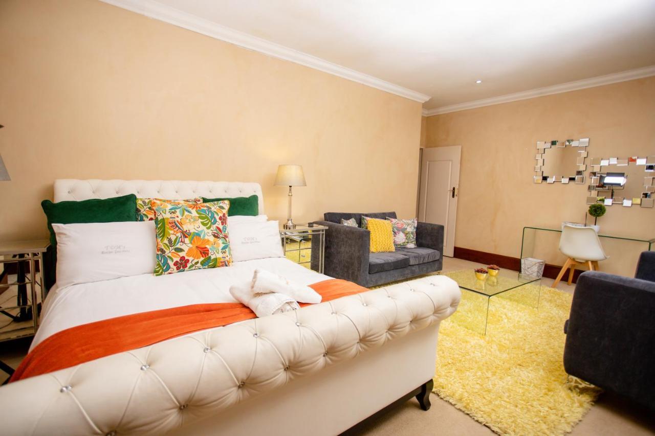 Tdm'S Boutique Guest House Pretoria Exterior photo